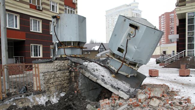 Последствия обстрелов. Архивное фото