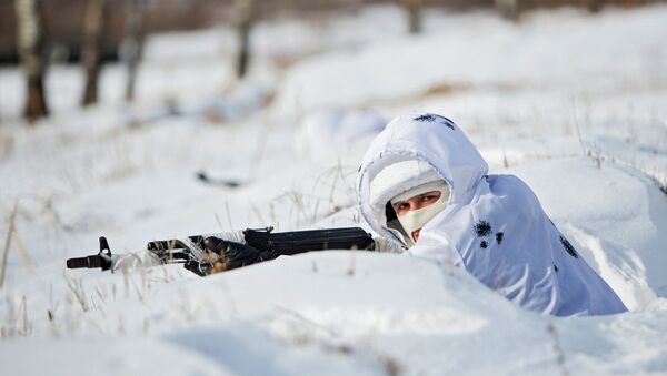 Тренировка курсантов Арктического подразделения ДВВКУ. Архивное фото