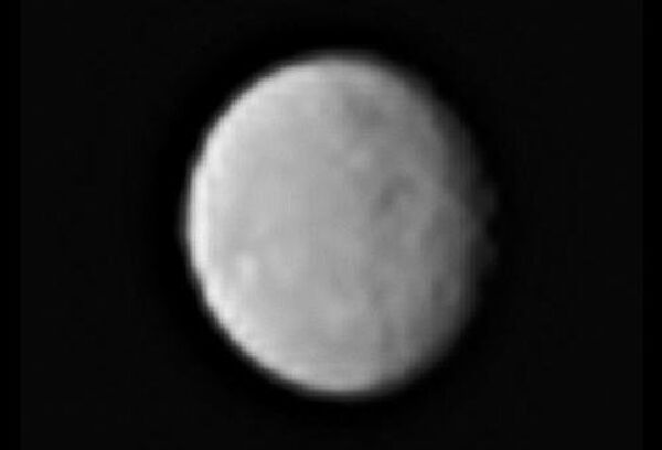 Фотография Цереры, полученная зондом Dawn в середине января 2015 года