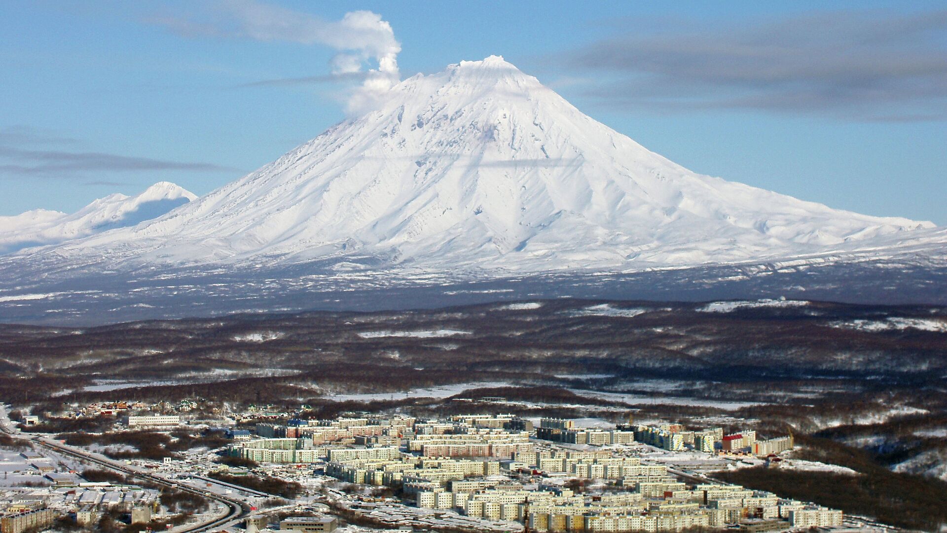 Вулкан Корякский и Петропавловск-Камчатский - РИА Новости, 1920, 30.09.2019