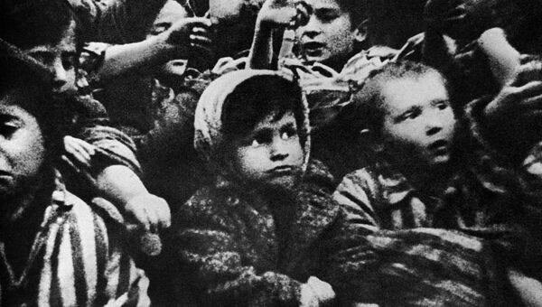Маленькие заключенные в концентрационном лагере Освенцим