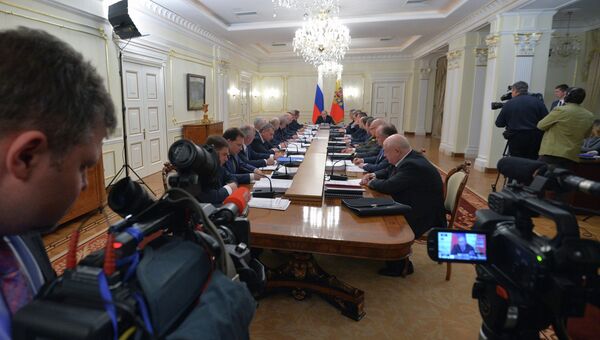 Президент РФ В.Путин провел заседание Военно-промышленной комиссии РФ