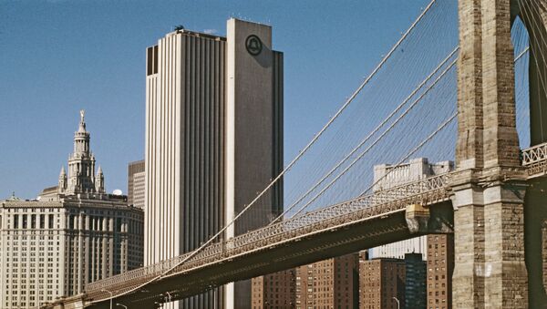 Бруклинский мост соединяет острова Манхэттен и Лонг-Айленд. Архивное фото
