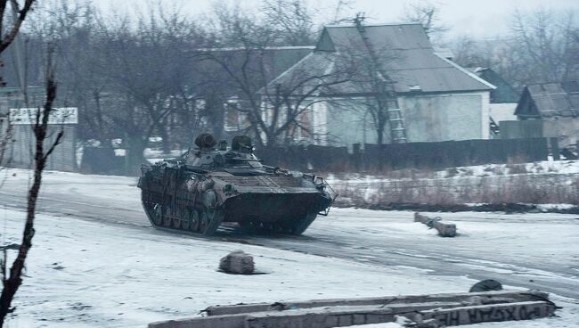 БТР ВСУ в поселке Пески, Донецкая область. 21 января 2015