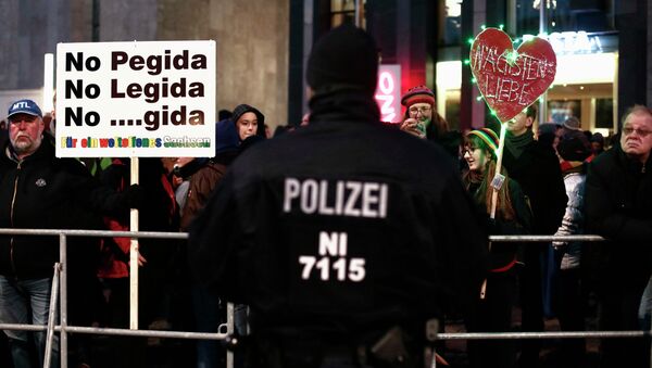 Протестующие против антиисламского движения в Лейпциге. Архивное фото