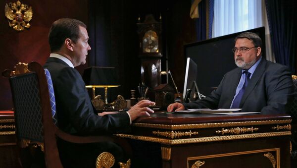 Премьер-министр РФ Д.Медведев встретился с руководителем ФАС РФ И.Артемьевым