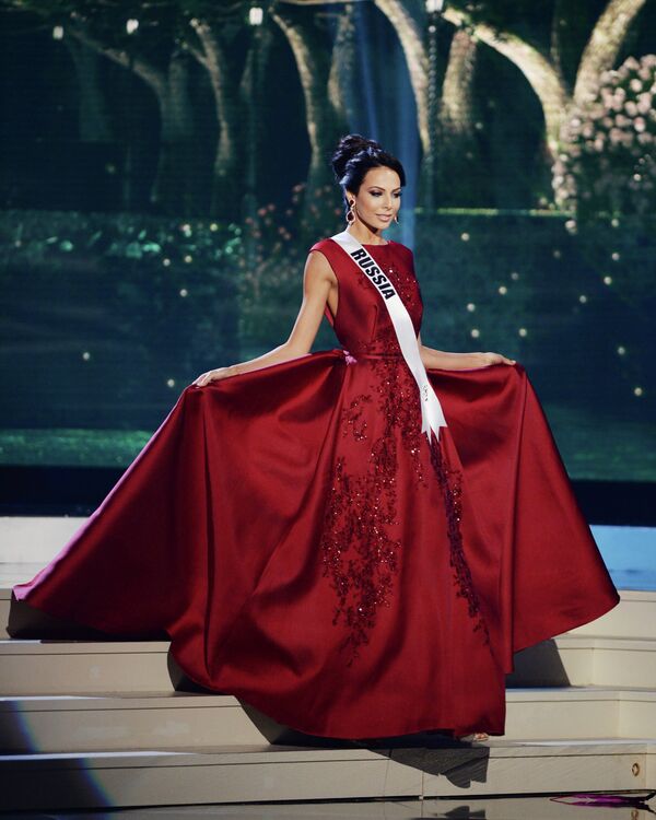 Участницы конкурса красоты Мисс Вселенная — 2014 Юлия Алипова из России