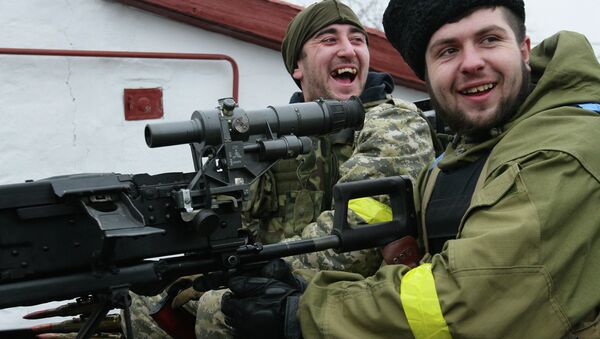 Украинские военнослужащие на боевой позиции возле села Чермалык Мариупольской области