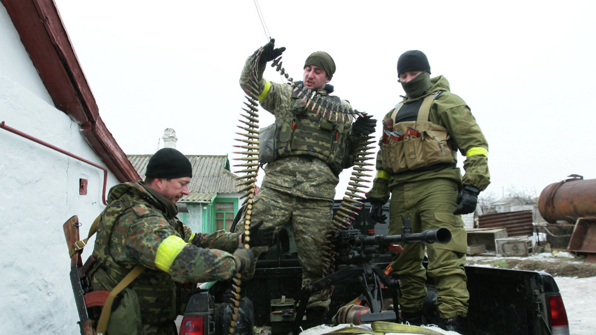 Украинские военнослужащие на боевой позиции в зоне конфликта. Архивное фото - РИА Новости, 1920, 23.04.2023