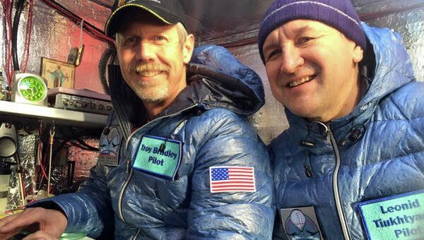 Россиянин Леонид Тюхтяев и американец Трой Брэдли на воздушном шаре