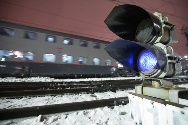 Новый двухэтажный поезд Санкт-Петербург - Москва отправляется в Москву
