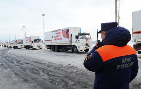 Двенадцатая колонна МЧС России с гуманитарной помощью для Донбасса