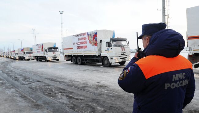 Грузовые автомобили с российской гуманитарной помощью для жителей Донбасса. Архивное фото