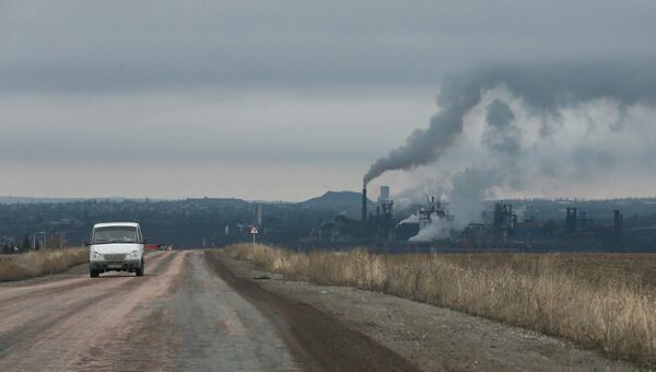 Вид на металлургический завод в Енакиево