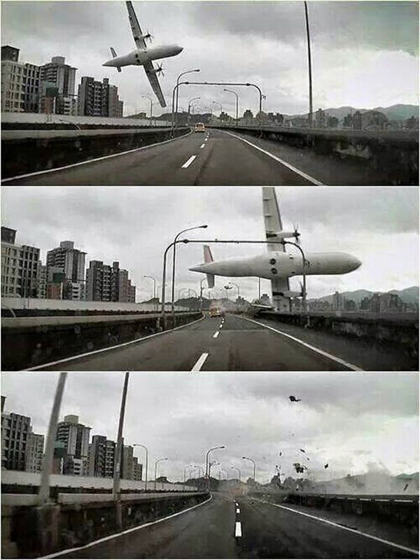 Момент падения самолета TransAsia Airways в Тайбэе, снятый на видеорегистратор
