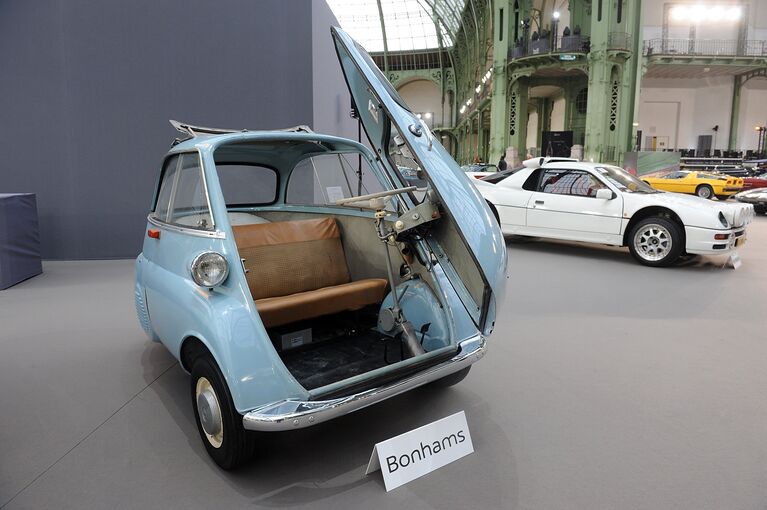 Автомобиль BMW Isetta 300  на Аукцион ретромобилей в Париже