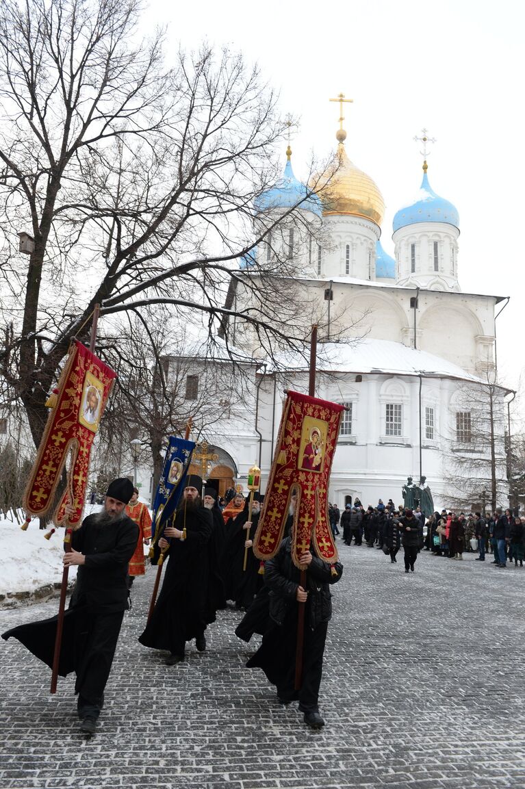 Делегация Элладской Церкви доставила в Новоспасский ставропигиальный мужской монастырь нетленную десницу святого великомученика Димитрия Солунского