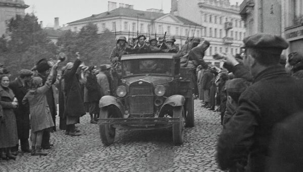 Вступление в город Вильно частей Советской Армии. 1939 год
