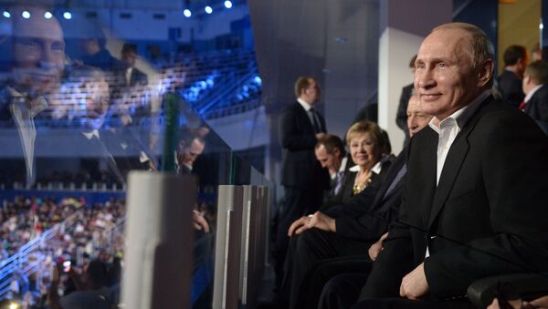 Президент России Владимир Путин на ледовом шоу Сочи. Город после Игр во Дворце зимнего спорта Айсберг в Сочи