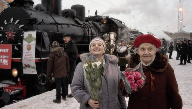 72-я годовщина со дня прибытия в Ленинград первого после прорыва блокады поезда