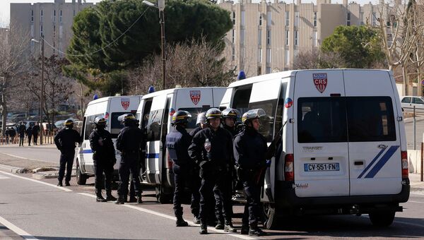 Полиция на месте стрельбы в Марселе
