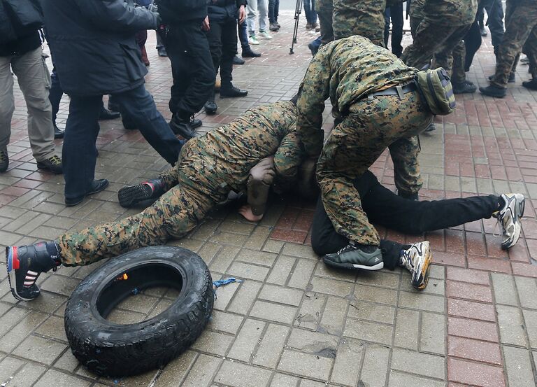 Митинг против подорожания цен на проезд в столице Украины