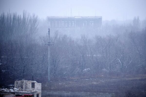 Донецкий казенный завод химических изделий после обстрела. 8 февраля 2015