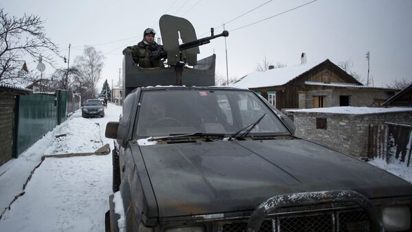 Машина бойцов народного ополчения ДНР в городе Углегорск