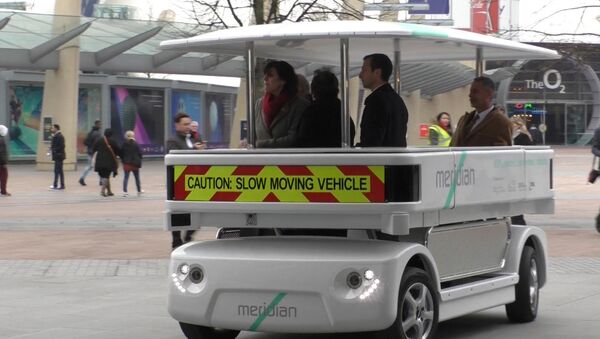 Машина без водителя на улицах Лондона: как выглядит самоходный автомобиль
