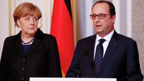 Канцлер Германии Ангела Меркель и президент Франции Франсуа Олланд во Дворце независимости в Минске
