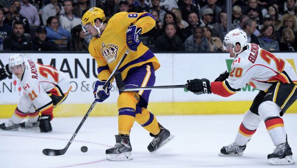 Матч  Лос-Анджелес - Калгари в НХЛ, 12 февраля 2015