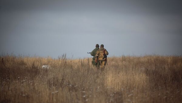 Ополченцы вблизи поселка Малая Горловка в Донецкой области