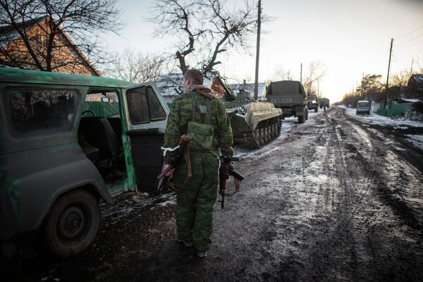 Ополченцы в поселке Малая Горловка в Донецкой области