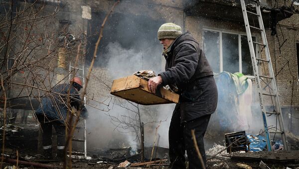 Последствия обстрела украинскими военными Донецка