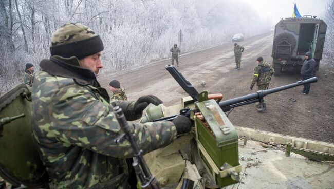 Колонна украинских военнослужащих, архивное фото