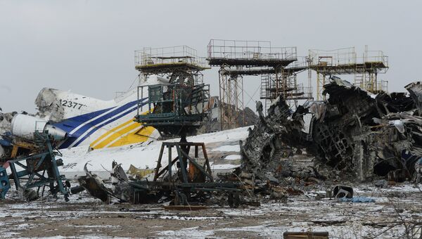 Разрушенный аэропорт Донецка. Архивное фото