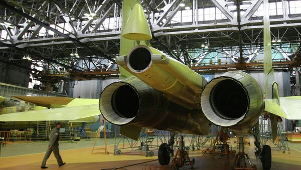 Самолет Су-30 МКИ в цехе окончательной сборки на Иркутском авиационном заводе корпорации Иркут