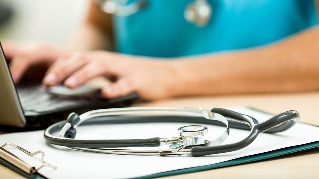 Врач рассказала, какой сухофрукт поможет предотвратить потерю костной массы