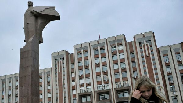 Памятник Ленину в Тирасполе, ПМР. Архив