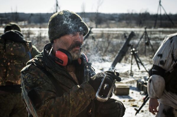 Ополченцы Донецкой народной республики в окрестностях Дебальцево Донецкой области