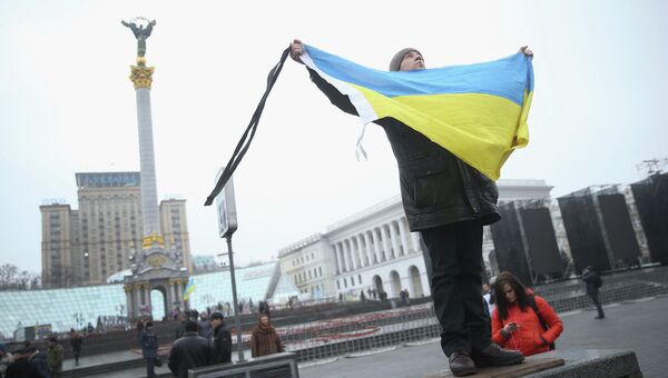 Участник акции, посвященной годовщине событий на площади Независимости в Киеве. Архивное фото