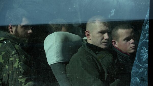 Украинские военнопленные во время обмена. Архивное фото
