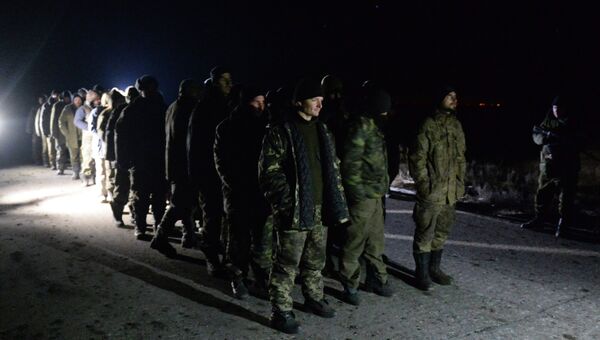 Обмен пленными между ополченцами ДНР, ЛНР и украинскими силовиками. 22 февраля 2015