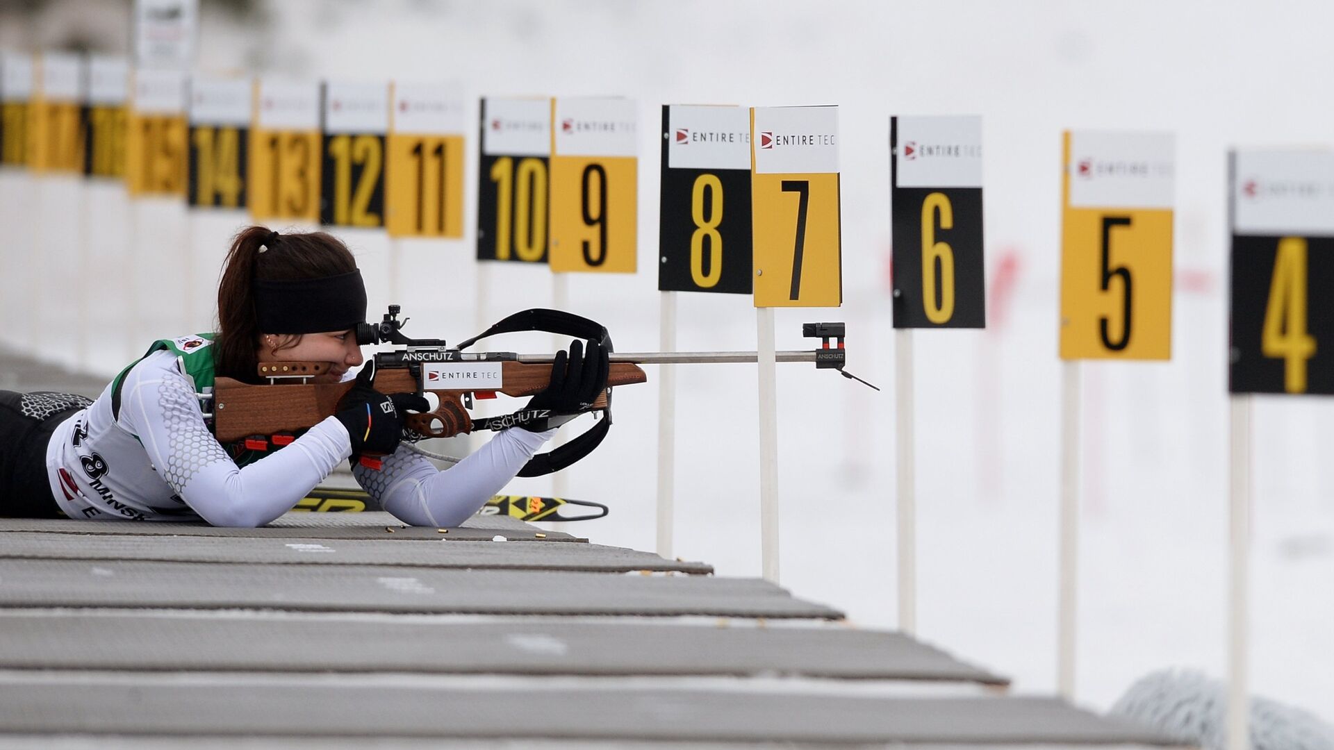 Елизавета Каплина (Россия) на молодежном чемпионате мира по биатлону - 2015 в Белоруссии - РИА Новости, 1920, 27.11.2021