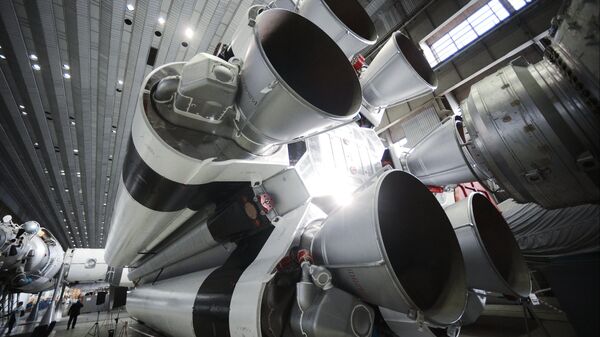 Сборка ракет-носителей Протон в центре имени Хруничева
