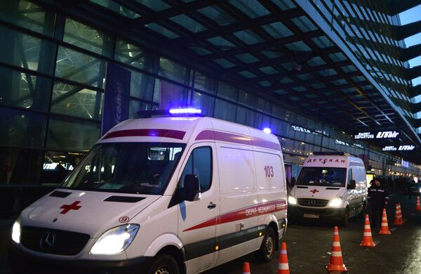 Машины скорой помощи в аэропорту Внуково