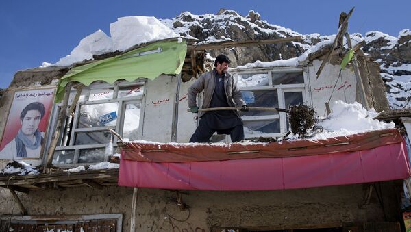 Дом, разрушенный в результате схода лавины в провинции Панджшер в Афганистане. Архивное фото