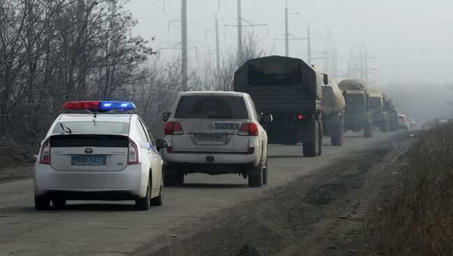 Ополчение ДНР отводит РСЗО Град от линии соприкосновения. Архивное фото