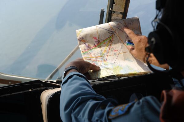 Член экипажа вьетнамского вертолета МИ-171, участвующего в поисках пропавшего малайзийского Боинга MH370
