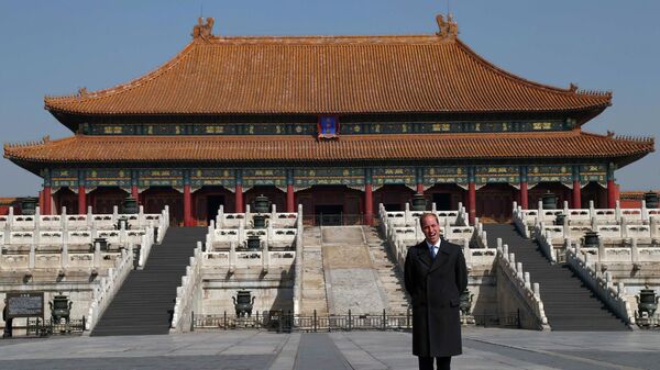 Британский принц Уильям в дворцовом комплексе Запретный город в Пекине. 2 марта 2015